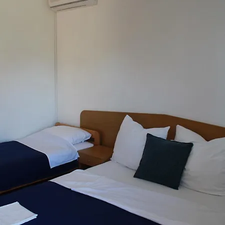 Jelenic Apartment
